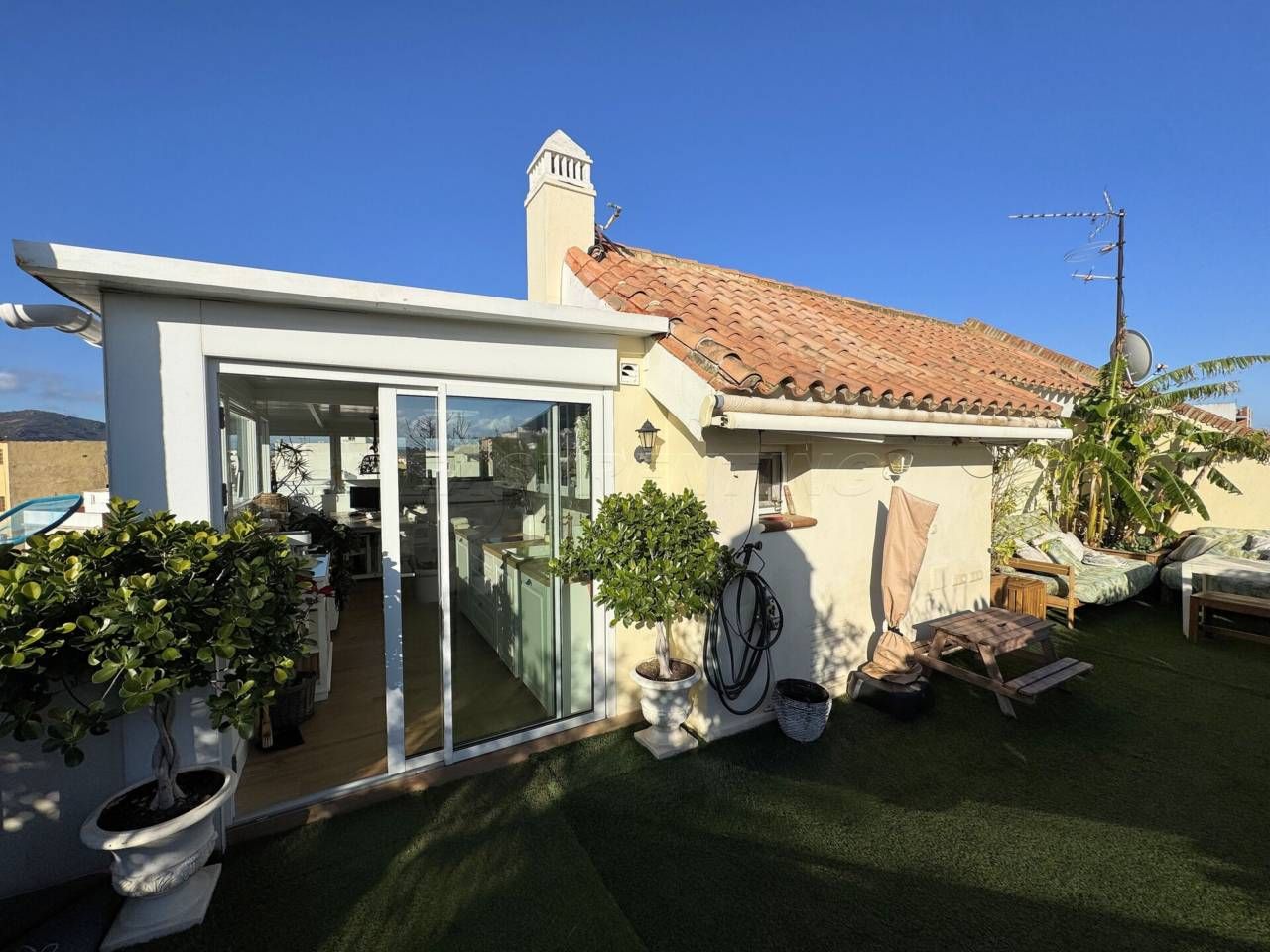 Terraza de Ático de alquiler en La Línea de la Concepción con Aire acondicionado, Calefacción y Parquet