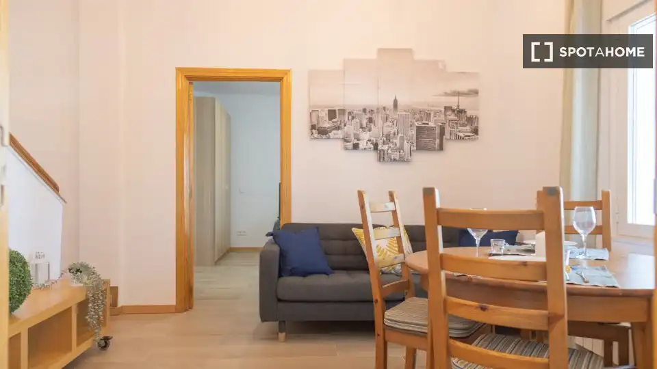 Sala de estar de Piso de alquiler en Madrid con Aire acondicionado, Calefacción y Amueblado