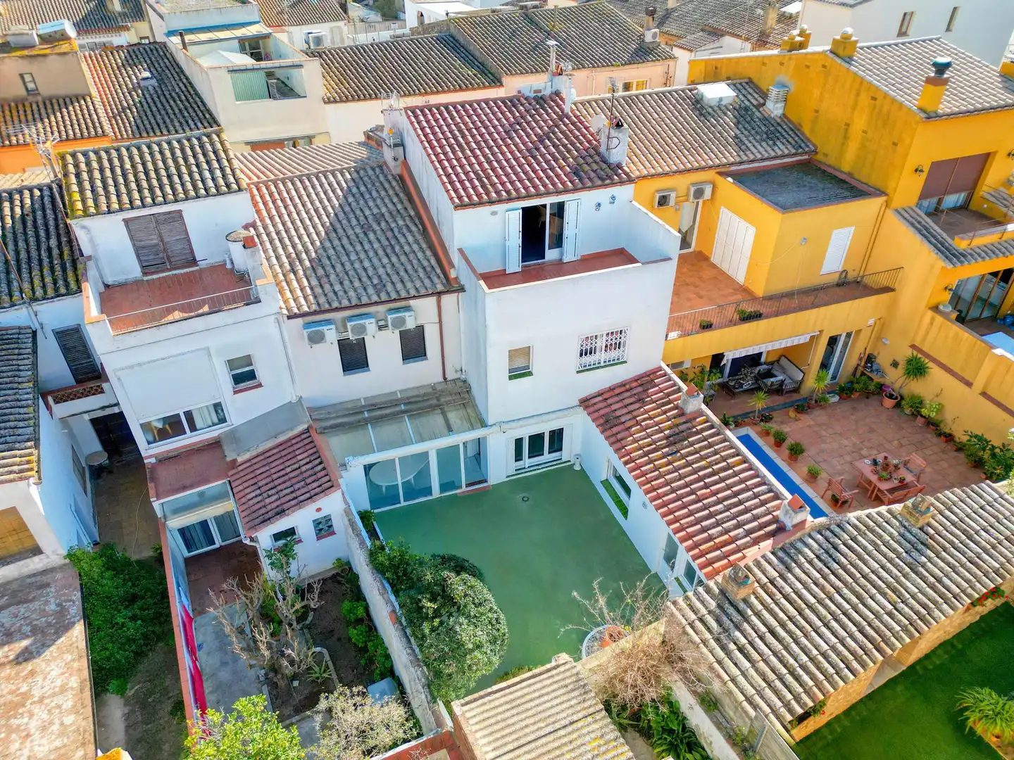 Vista exterior de Casa adosada en venda en Palafrugell amb Calefacció i Terrassa