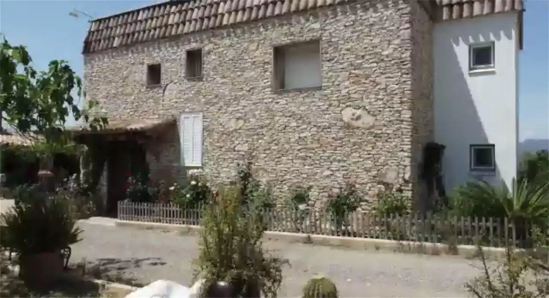 Vista exterior de Finca rústica en venda en El Pla de Santa Maria amb Aire condicionat, Jardí privat i Traster