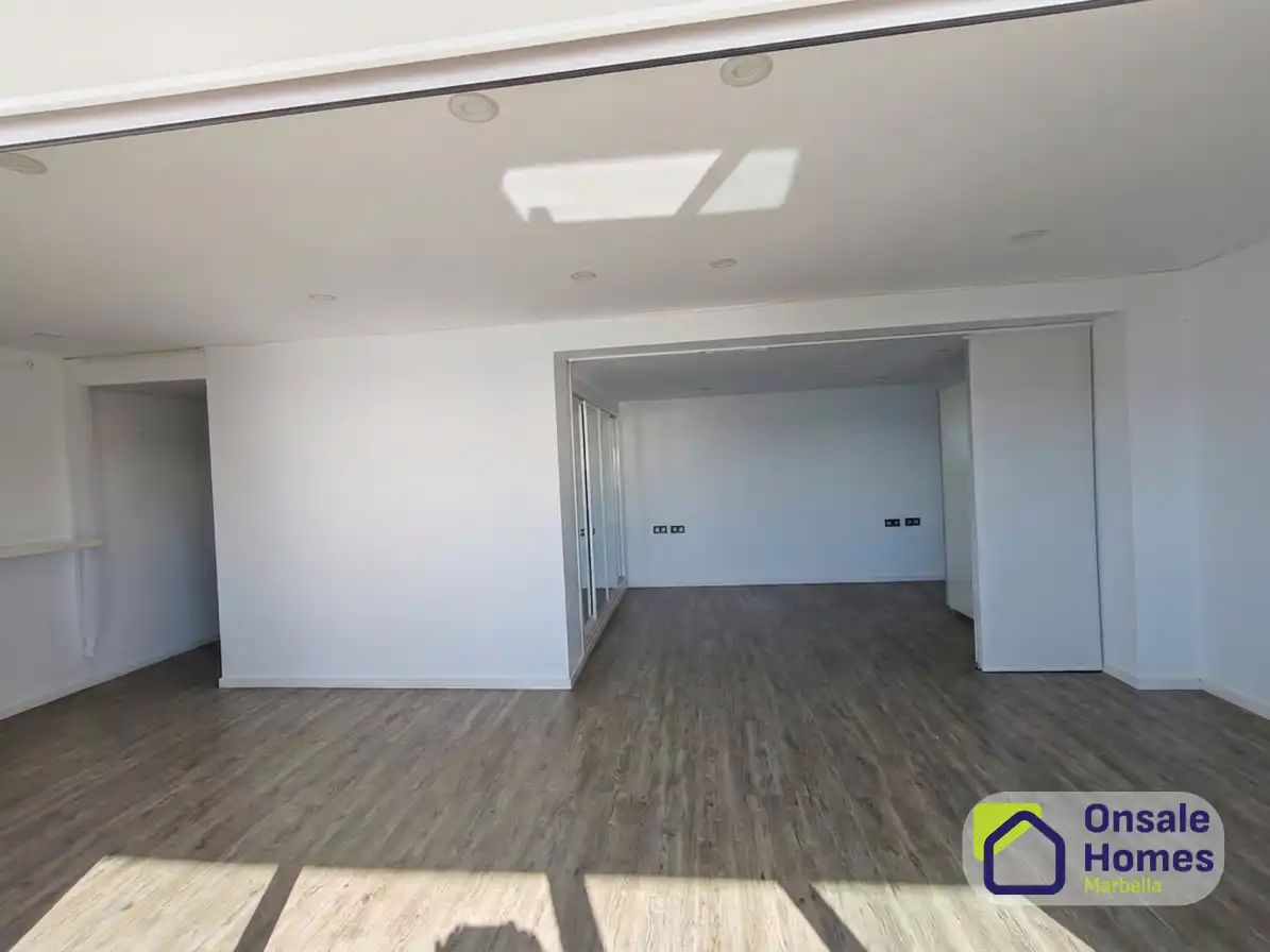 Piso en venta en Marbella con Aire acondicionado, Terraza y Balcón