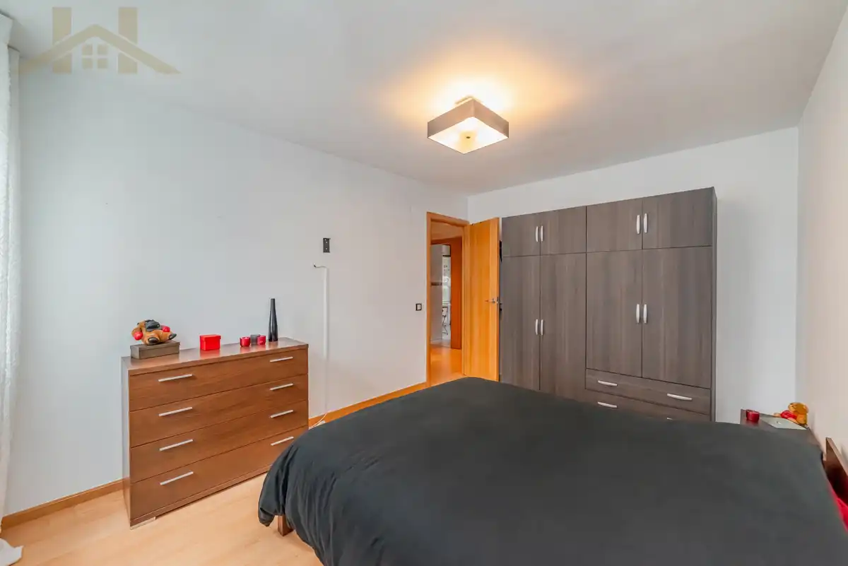 Schlafzimmer von Wohnung zum Verkauf in Pinto mit Klimaanlage, Heizung und Terrasse