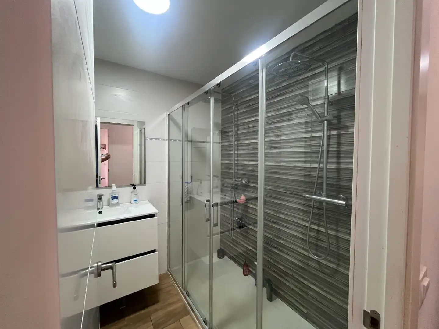 Baño de Piso en venta en Sagunto / Sagunt con Parquet, Amueblado y Horno