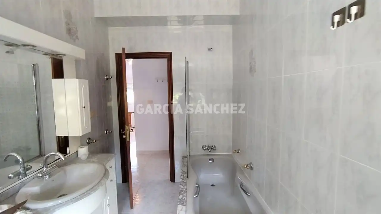 Casa amb terrassa en venda a Estrada de Boiro Noia 11, imagen 41