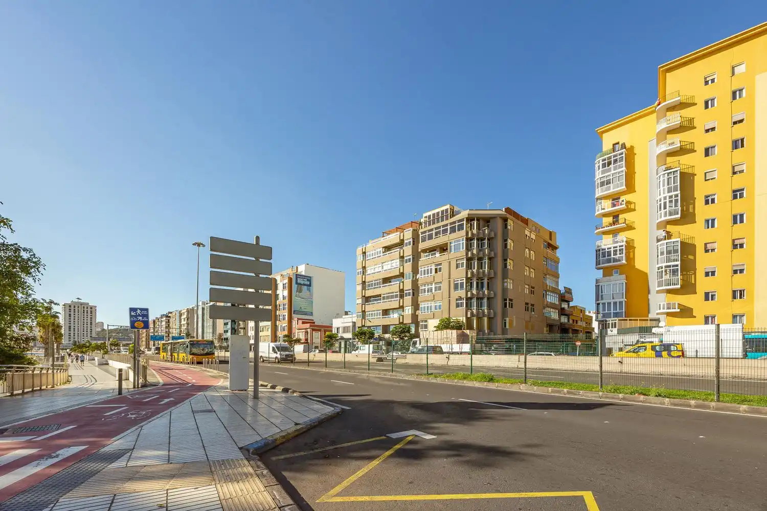 Außenansicht von Dachboden zum Verkauf in Las Palmas de Gran Canaria mit Klimaanlage, Terrasse und Möbliert