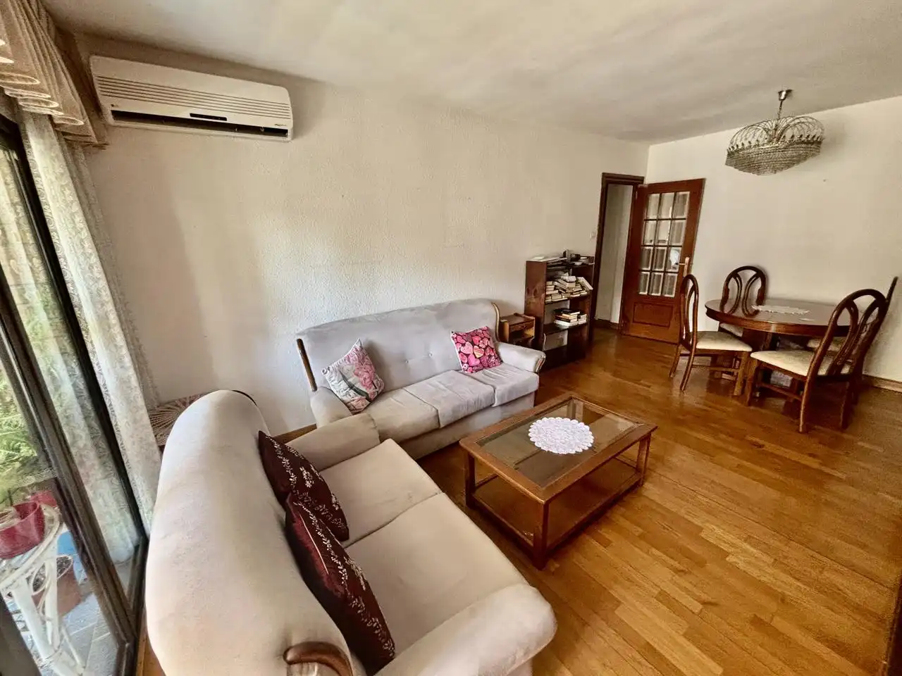Living room of Flat for sale in Zaragoza  with Air Conditioner, Heating and Terrace