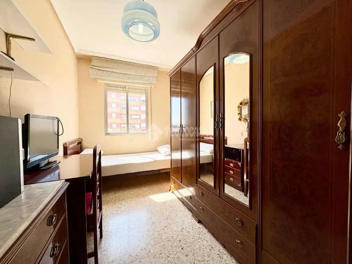 Habitación de Piso en venta en Sevilla con Aire acondicionado