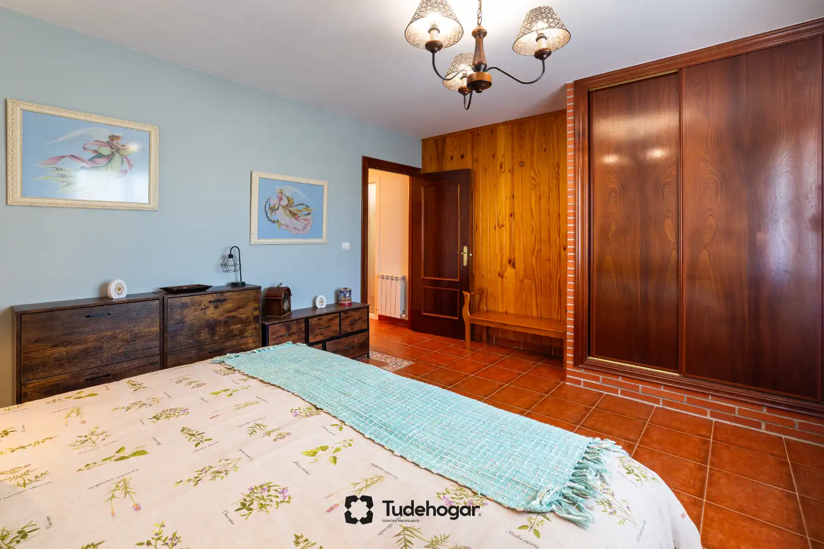 Habitación de Casa o chalet en venta en Tudela de Duero con Calefacción, Jardín privado y Amueblado