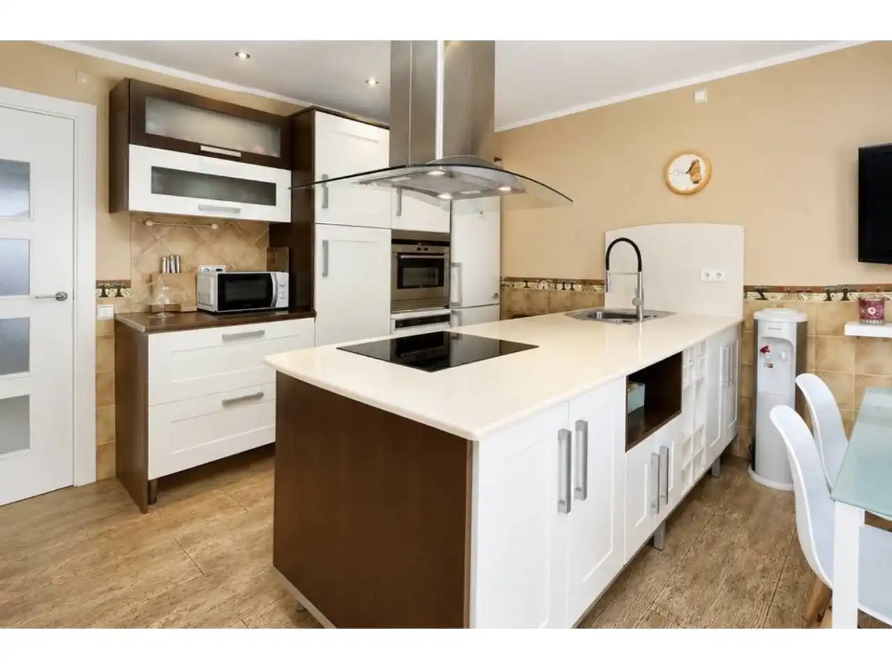 Cocina de Casa o chalet en venta en Cubelles con Aire acondicionado, Calefacción y Jardín privado