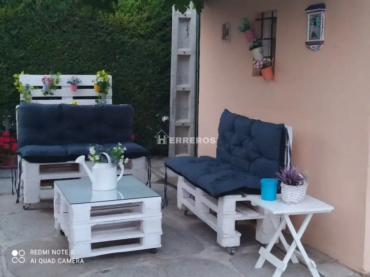 Terrassa de Casa o xalet en venda en Murillo de Río Leza amb Calefacció, Traster i Moblat