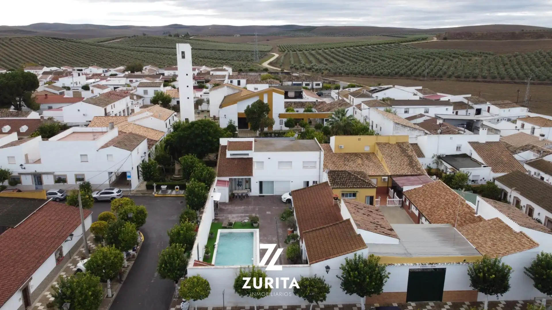 Exterior view of Houses for sale in El Carpio  with Air Conditioner, Private garden and Storage room