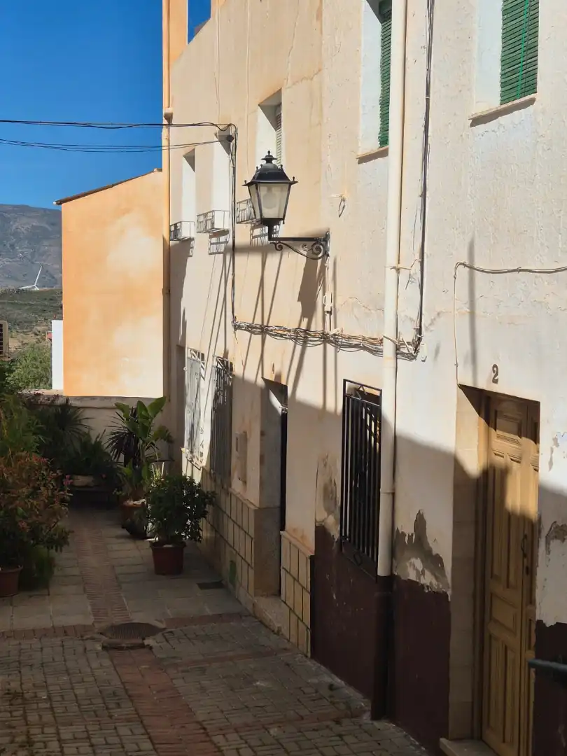 Vista exterior de Casa adosada en venta en Lanjarón con Terraza