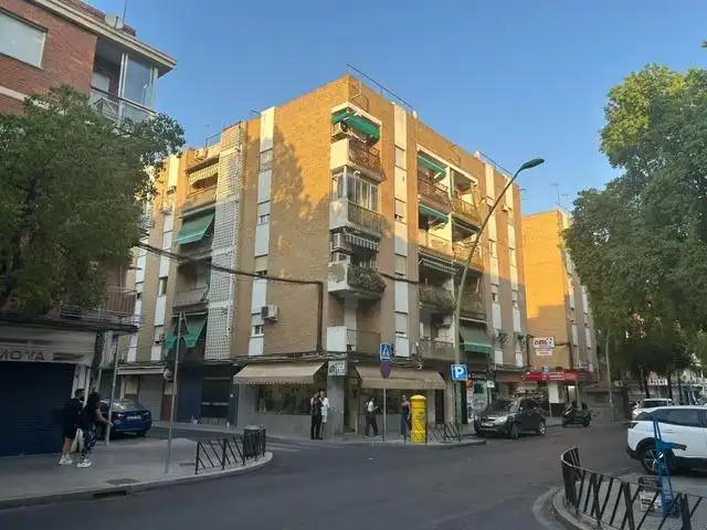 Flat for sale in Avenida Avenida Almogávares