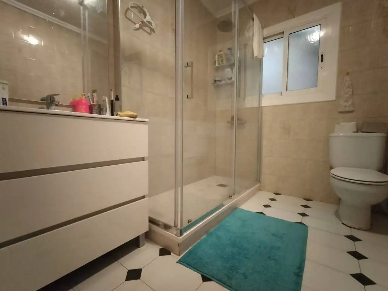 Bany de Casa o xalet en venda en Terrassa amb Calefacció i Terrassa