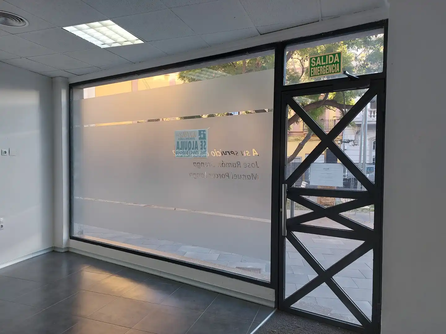 Local comercial en venda a Calle Regimiento Tetuan 3, imagen 15