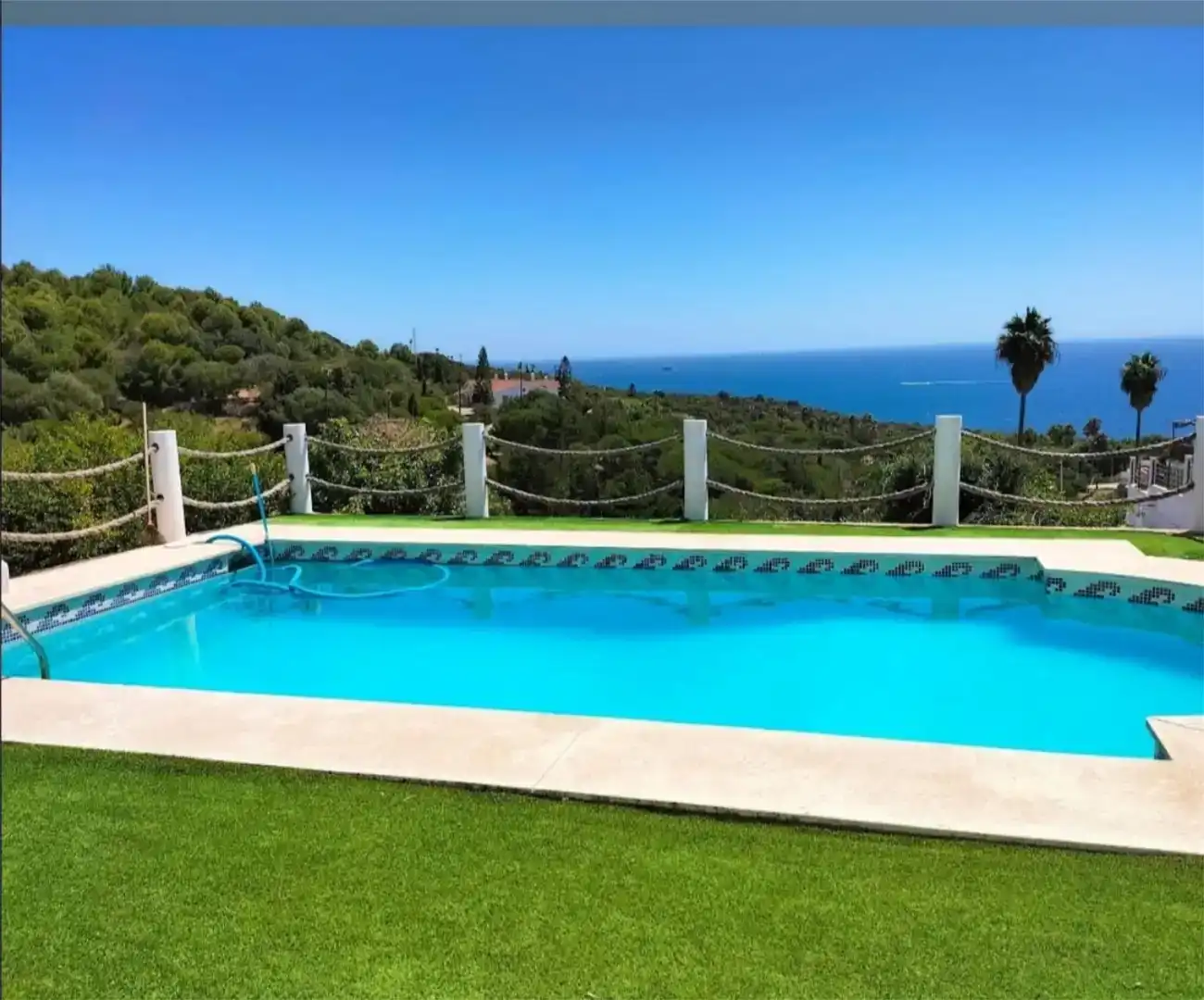 Piscina de Casa o xalet en venda en Algeciras amb Piscina i Balcó