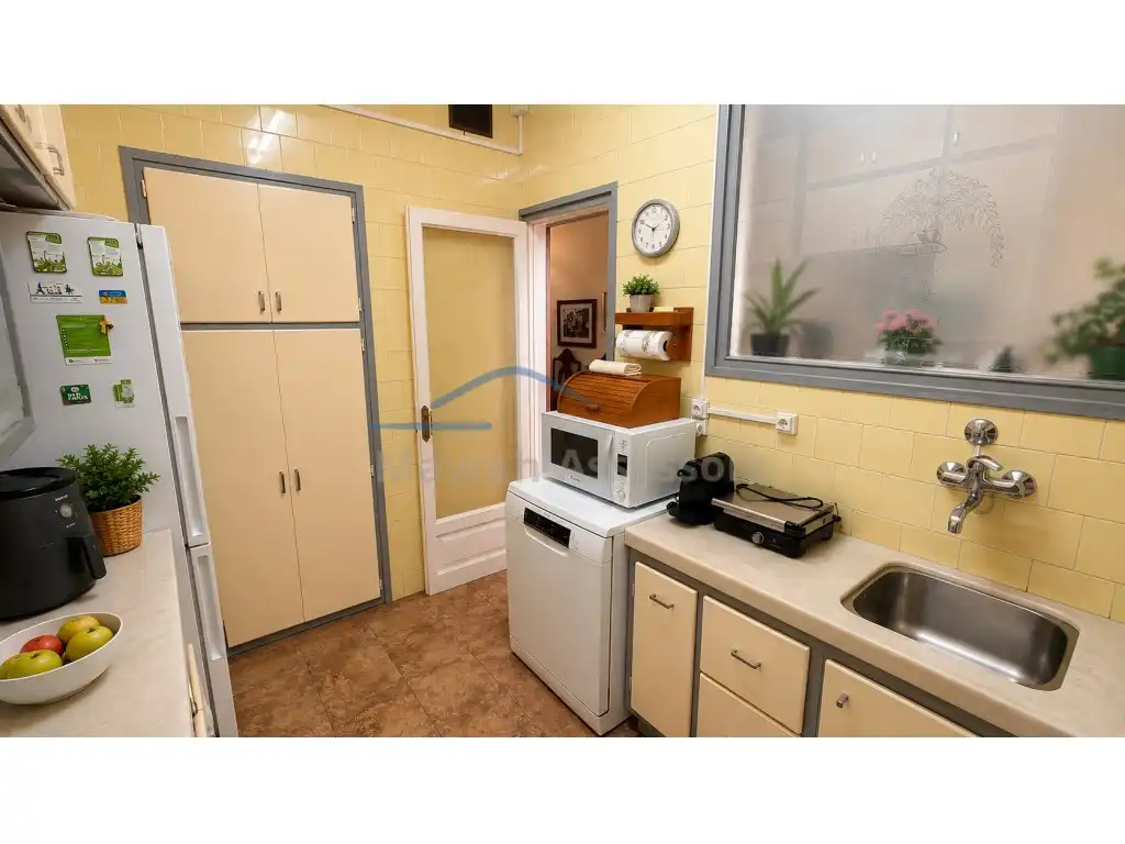 Kitchen of Houses for sale in Sabadell