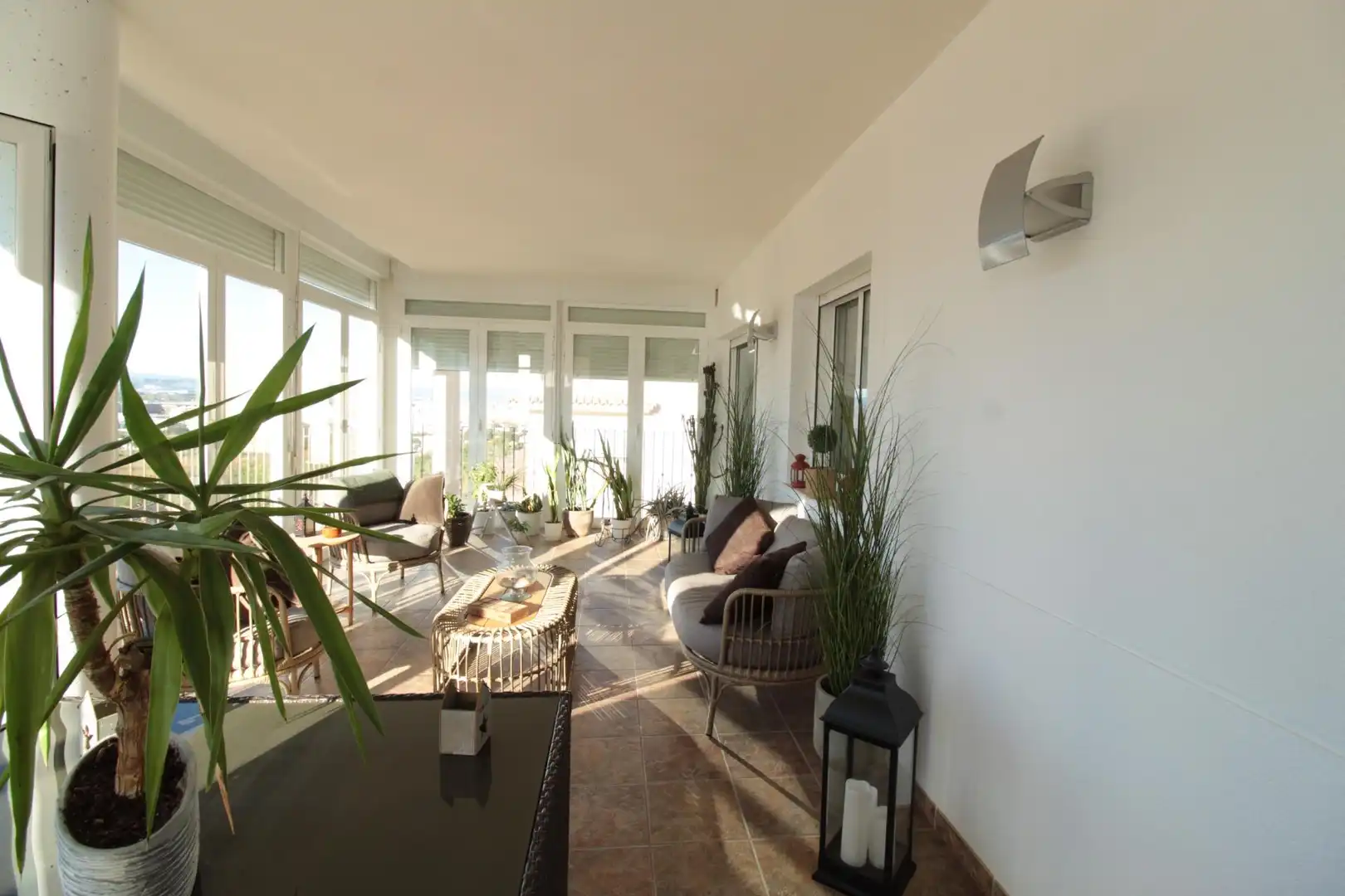Terrassa de Casa o xalet en venda en Alzira amb Aire condicionat, Jardí privat i Parquet