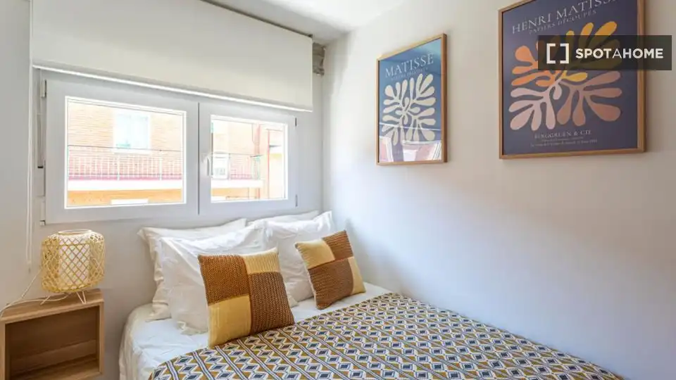 Bedroom of Flat for rent in Madrid  with Air Conditioner, Heating and Furnished