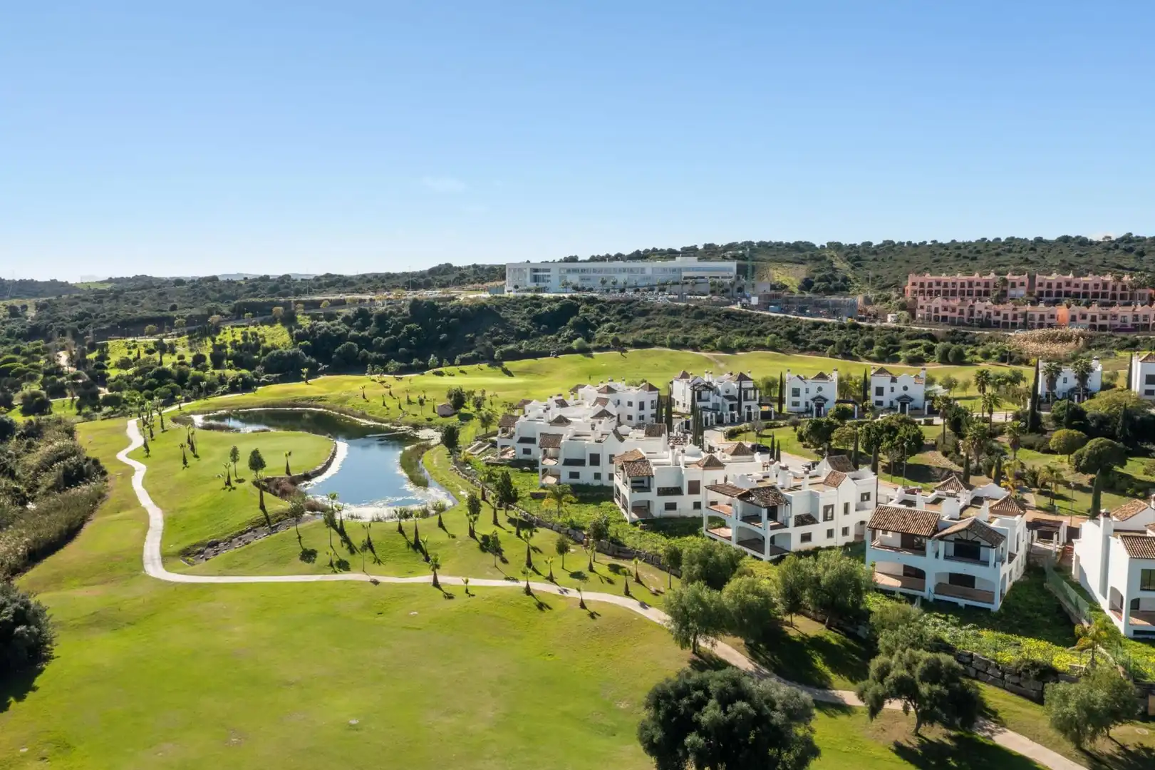 Vista exterior de Apartament en venda en Estepona amb Aire condicionat, Calefacció i Terrassa