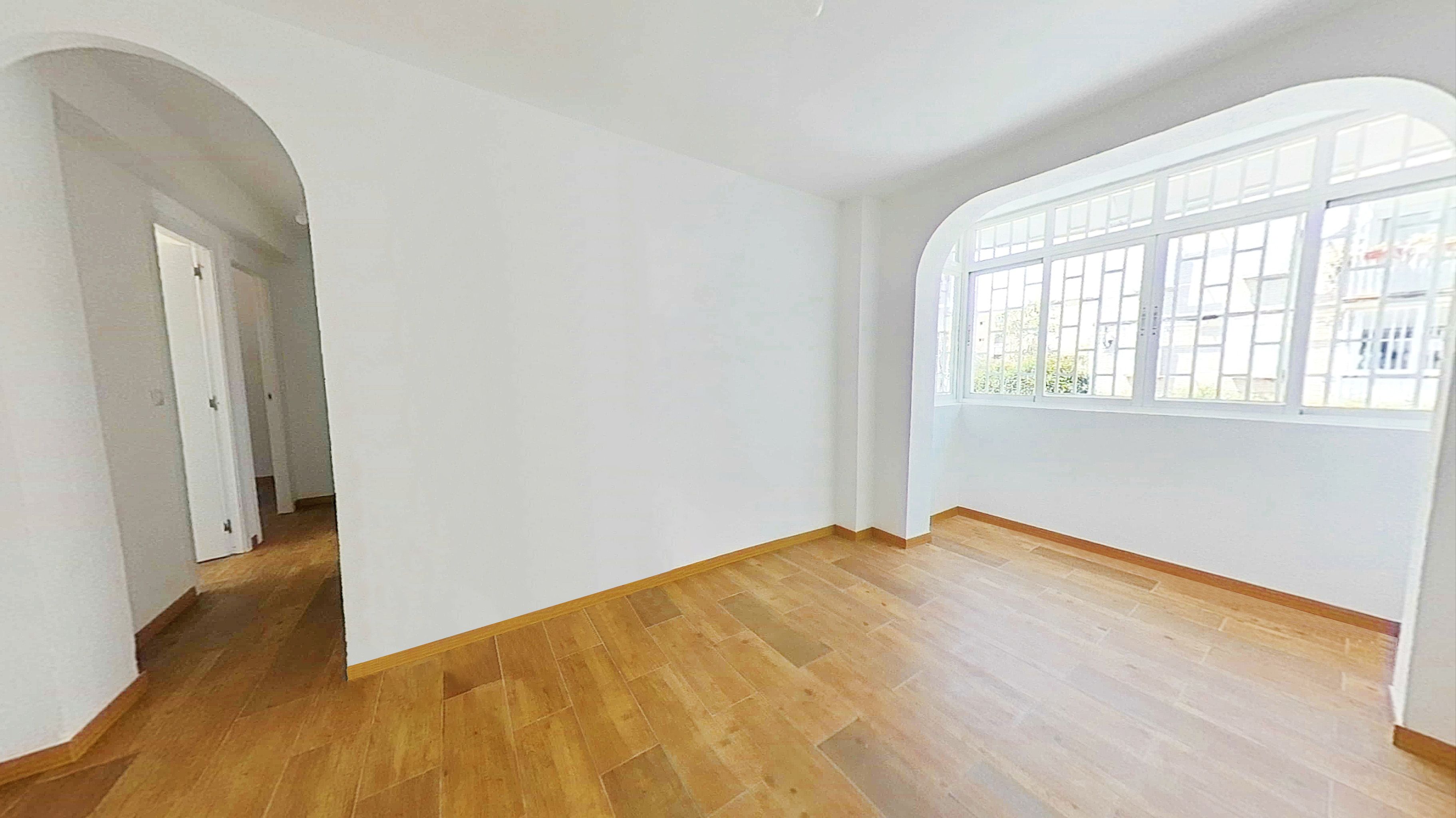 Bedroom of Flat for sale in  Madrid Capital  with Heating and Oven