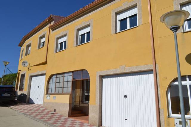 Casa-chalet en Venta en N/A en Holguera