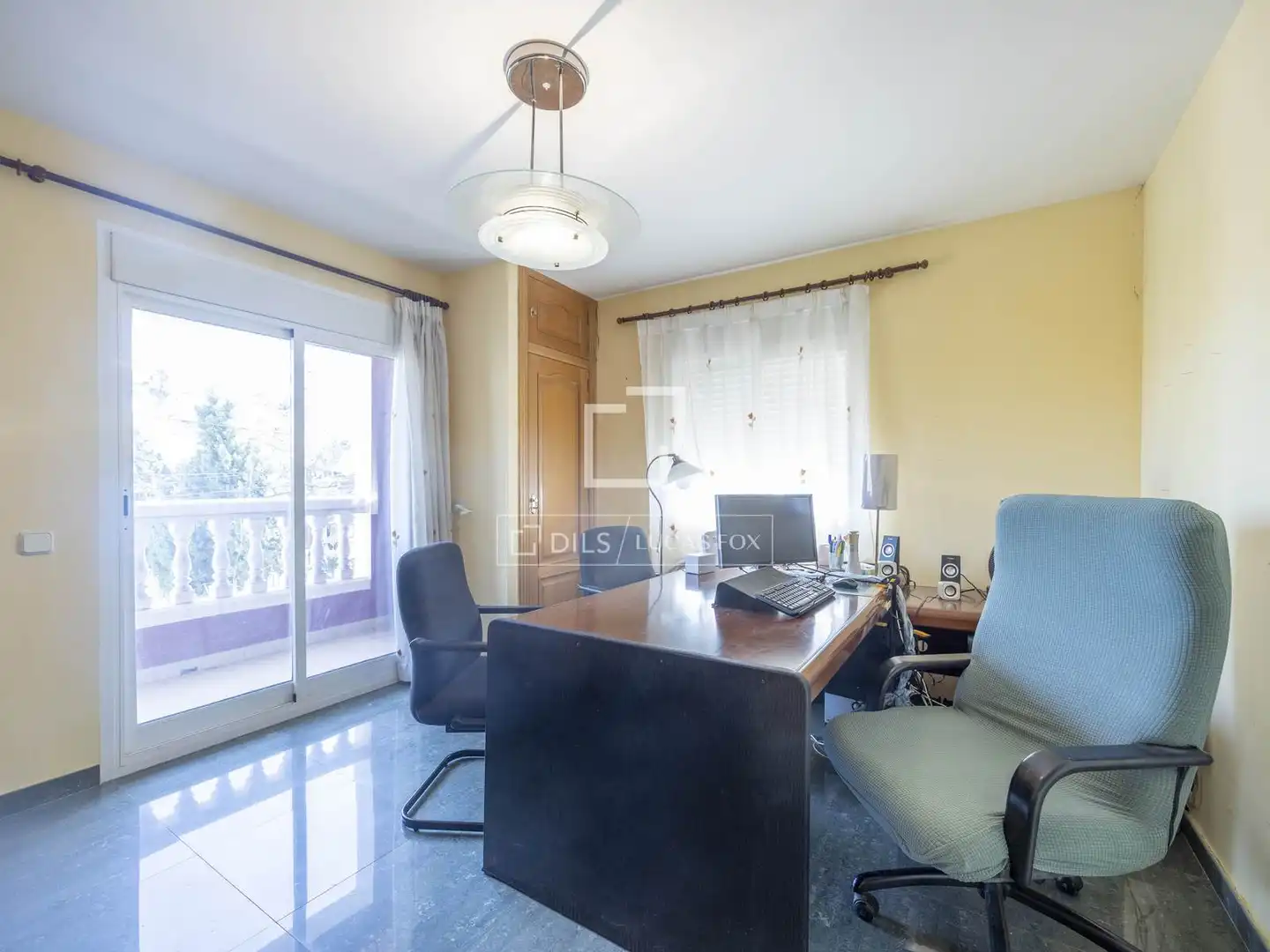 Houses for sale in La Pobla de Vallbona  with Air Conditioner, Heating and Private garden