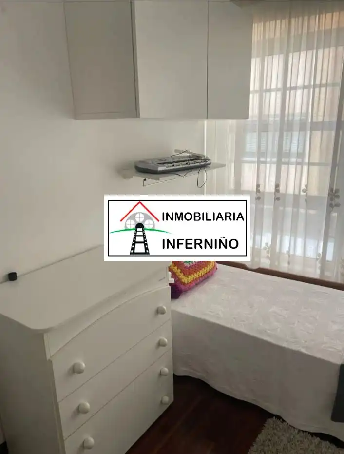 Habitación de Piso de alquiler en Ferrol con Calefacción