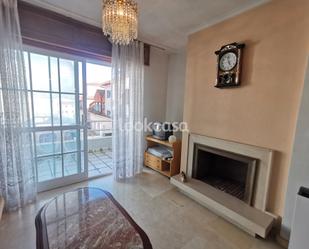 Living room of Flat for sale in O Grove    with Heating, Parquet flooring and Terrace