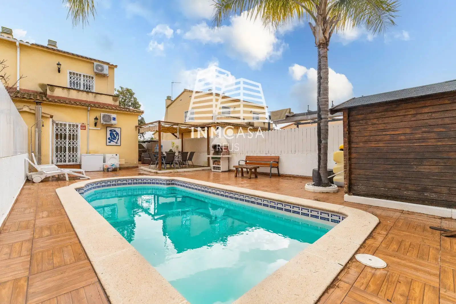 Vista exterior de Casa adosada en venta en La Pobla de Montornès   con Aire acondicionado, Calefacción y Terraza