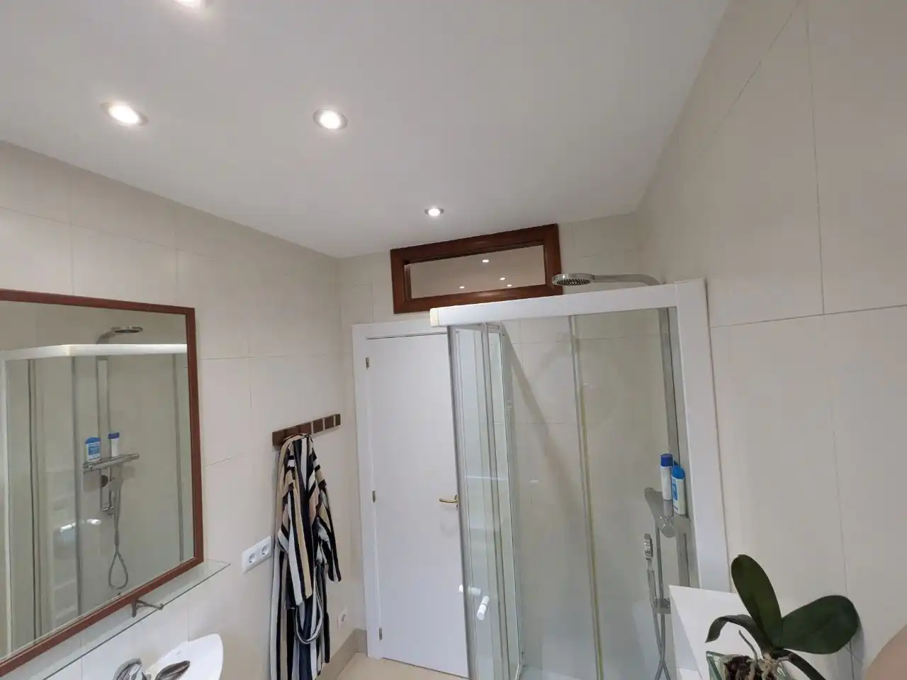 Bathroom of Flat for sale in  Pamplona / Iruña