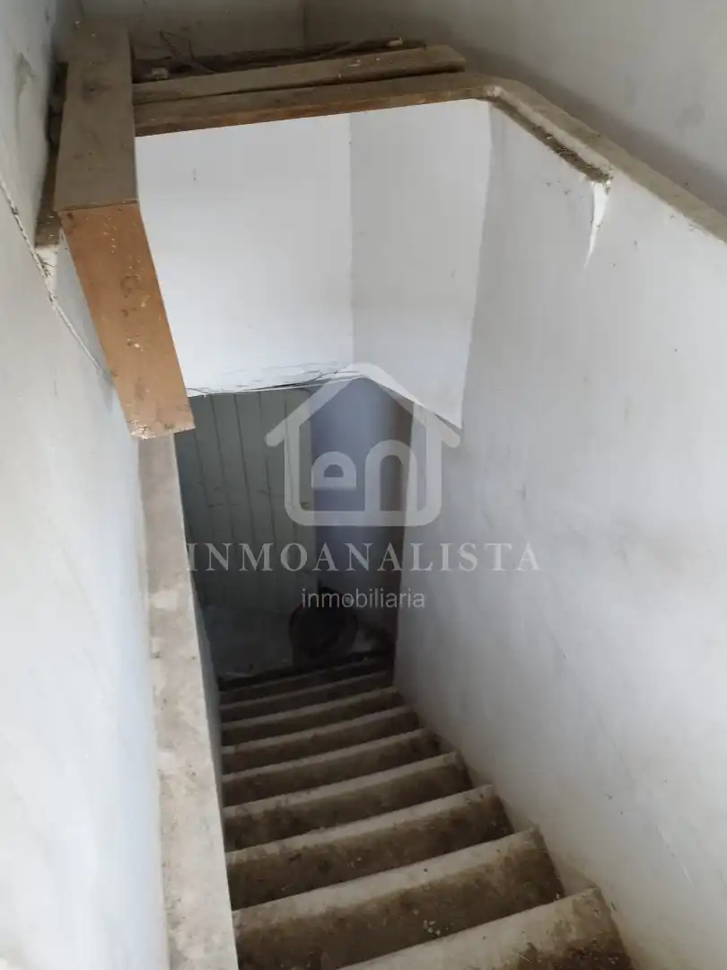 Houses for sale in Requena  with Private garden