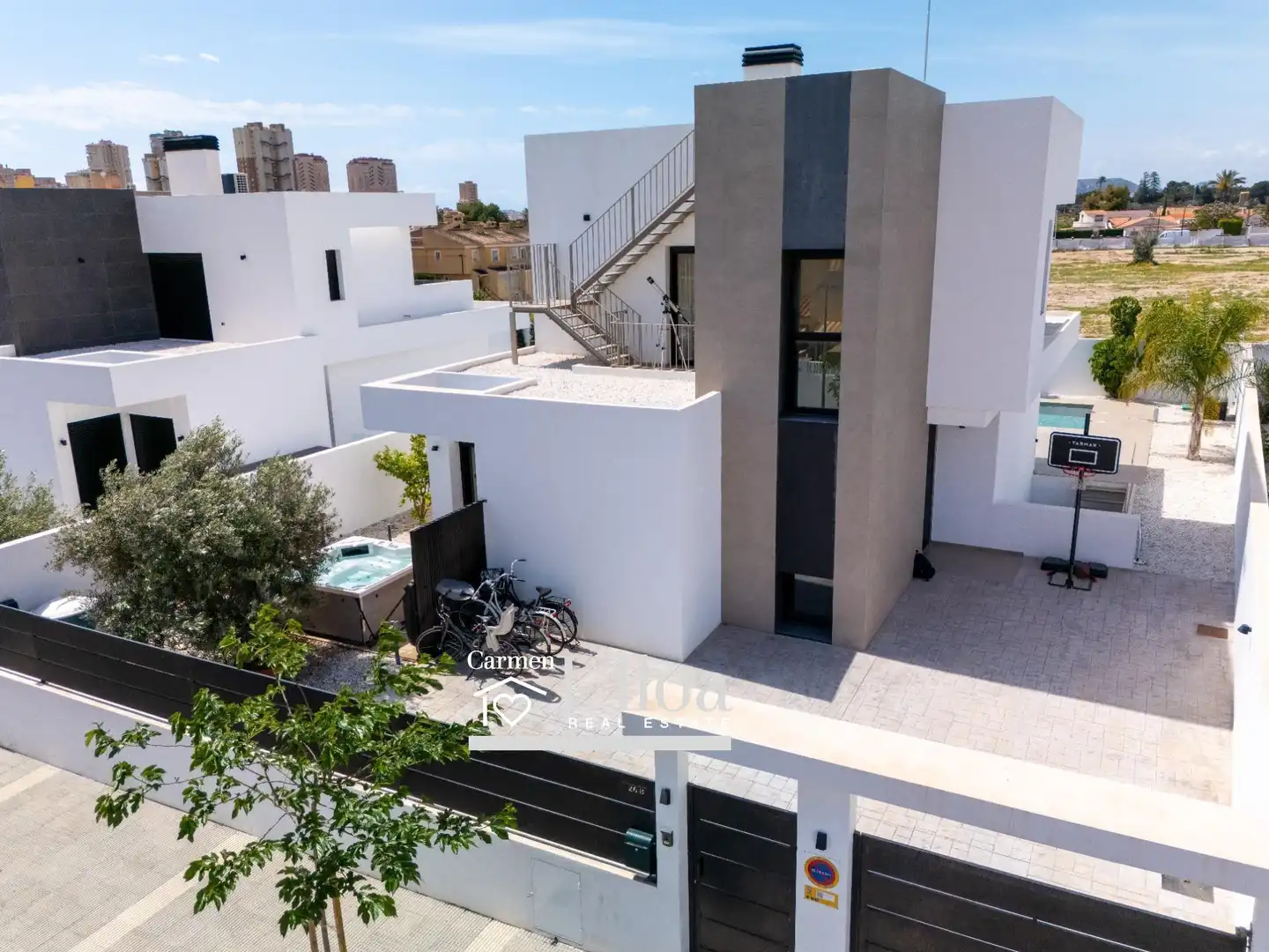 Terrassa de Casa o xalet en venda en Sant Joan d'Alacant amb Aire condicionat, Calefacció i Terrassa