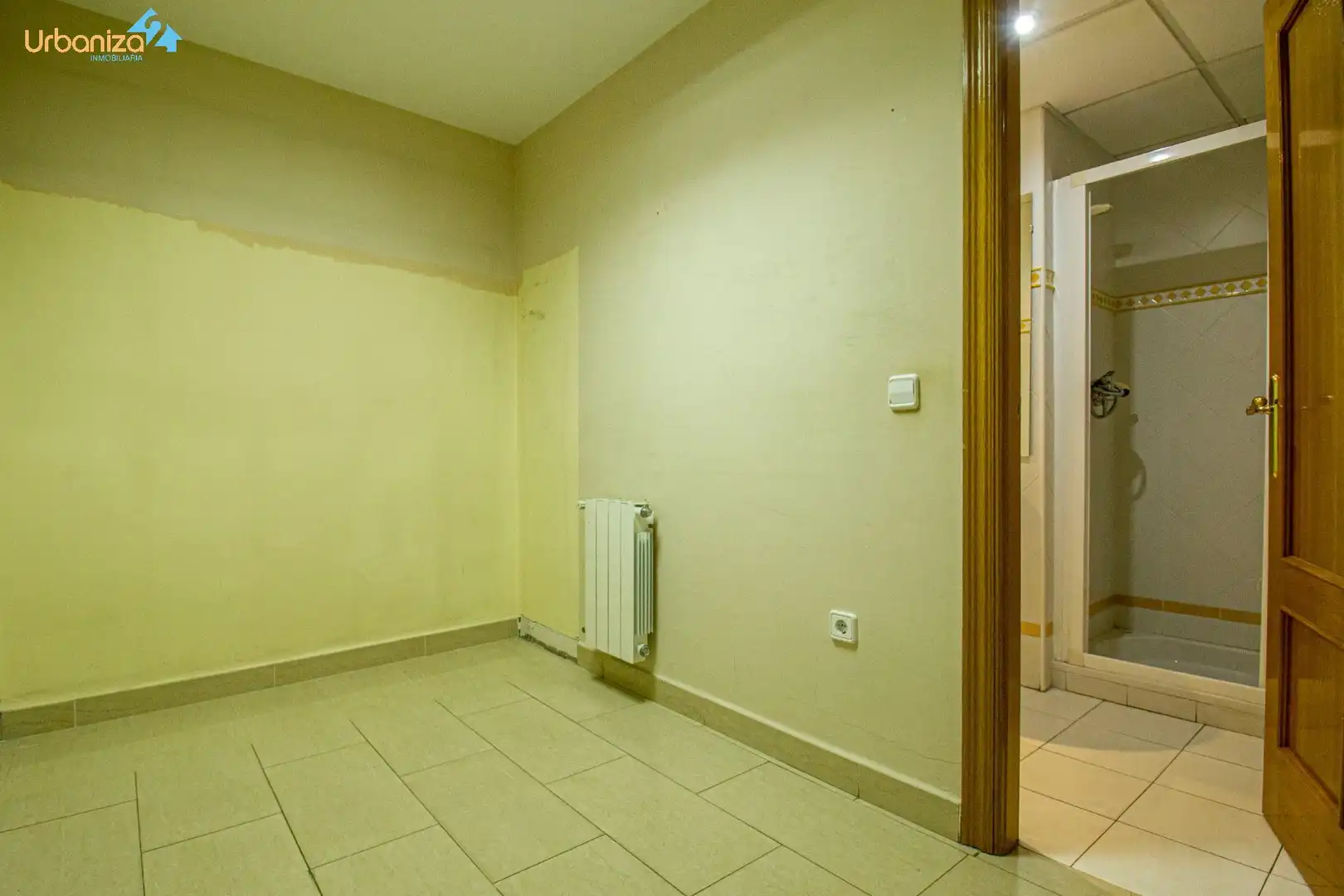 Büro zum Verkauf in Badajoz mit Klimaanlage und Abstellraum