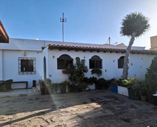 Vista exterior de Casa o xalet en venda en Antigua amb Aire condicionat, Jardí privat i Terrassa