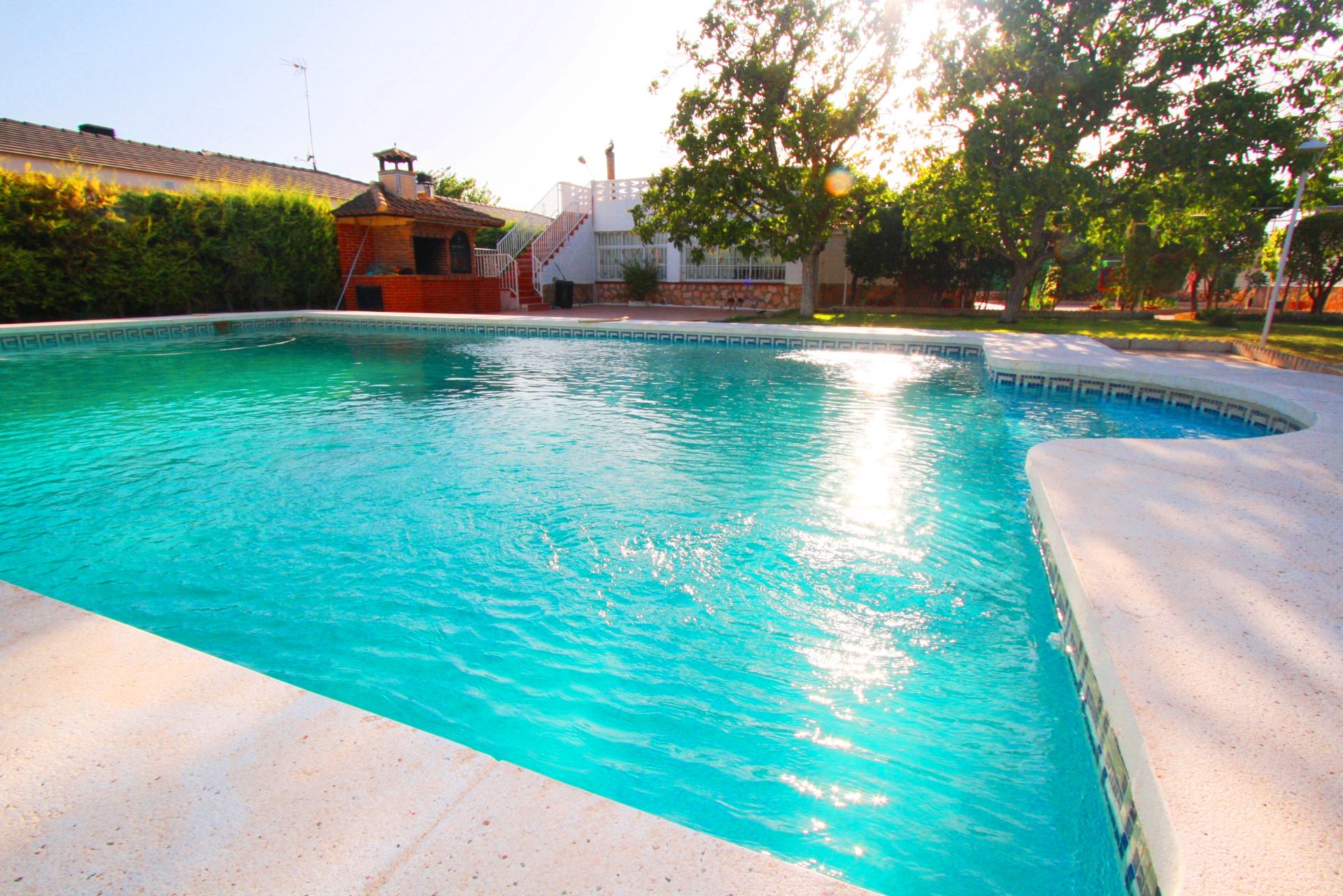 Piscina de Casa o xalet en venda en  Albacete Capital amb Aire condicionat, Jardí privat i Terrassa