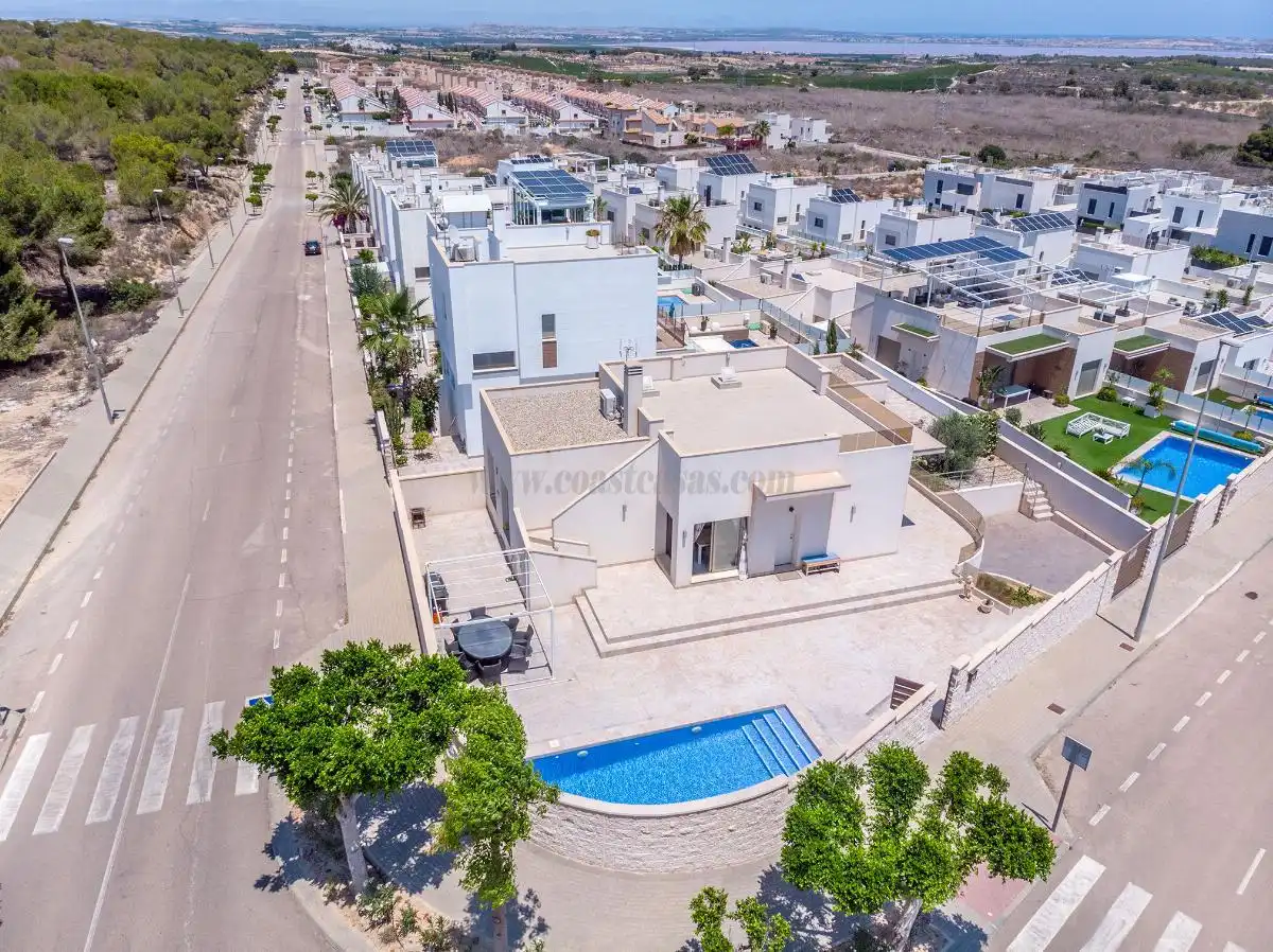 Xalet amb piscina en venda a San Miguel de Salinas, imagen 2
