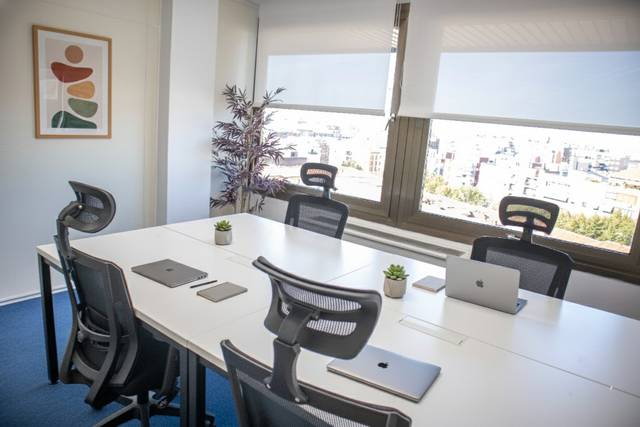 Oficina en Alquiler en Calle de Orense, 70 en Castillejos - Cuzco