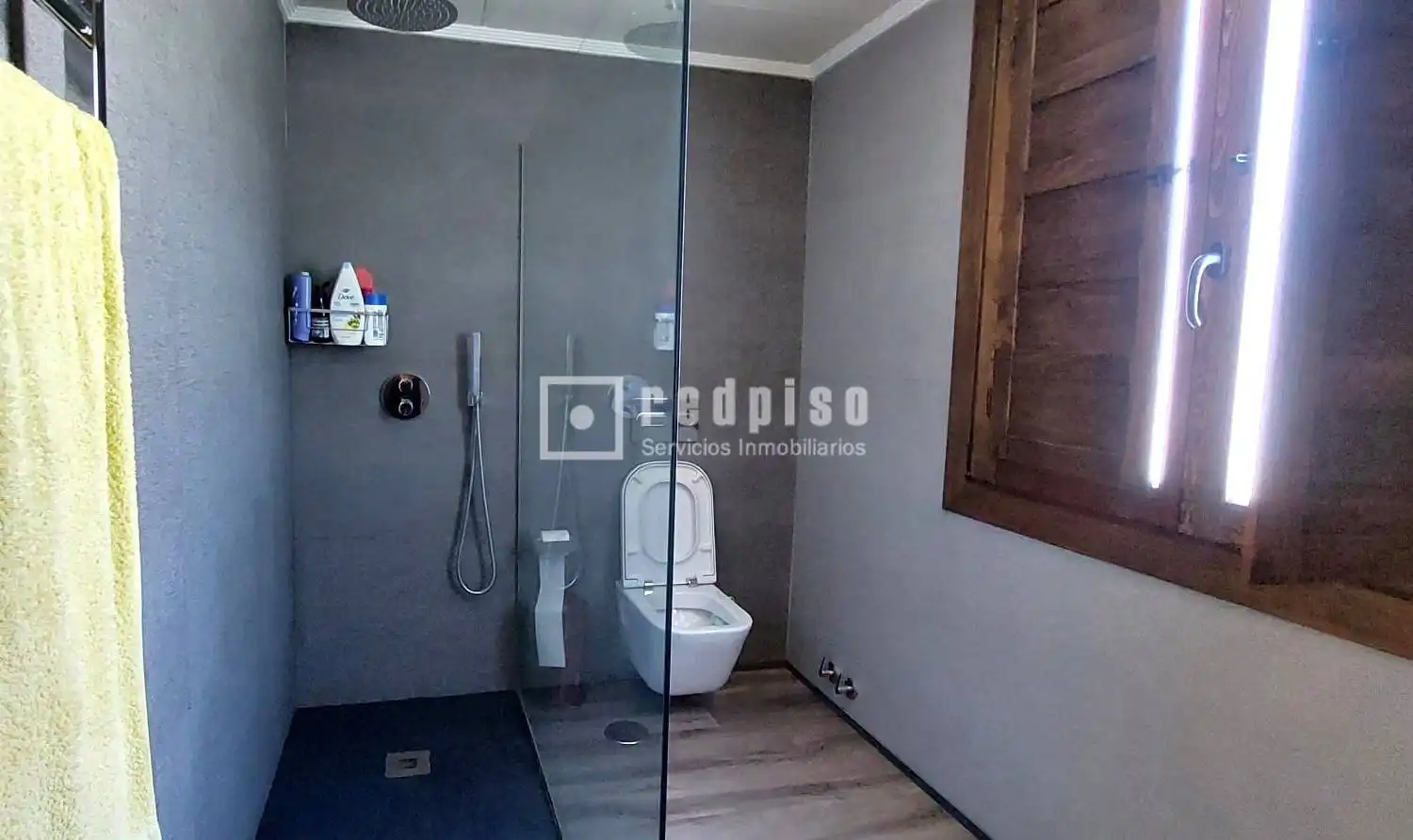 Bathroom of Houses for sale in Malpica de Tajo  with Air Conditioner, Heating and Storage room