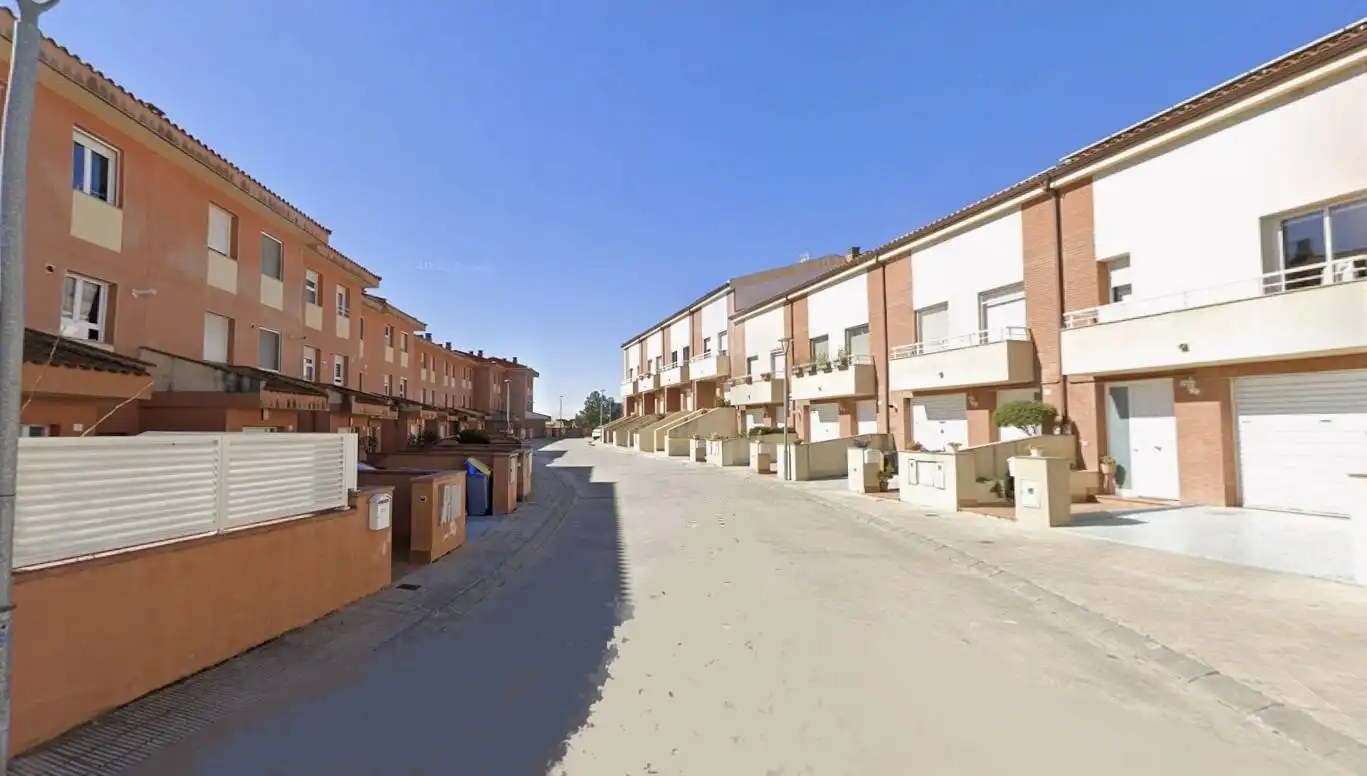 Vista exterior de Casa adosada en venta en Corbins con Piscina comunitaria