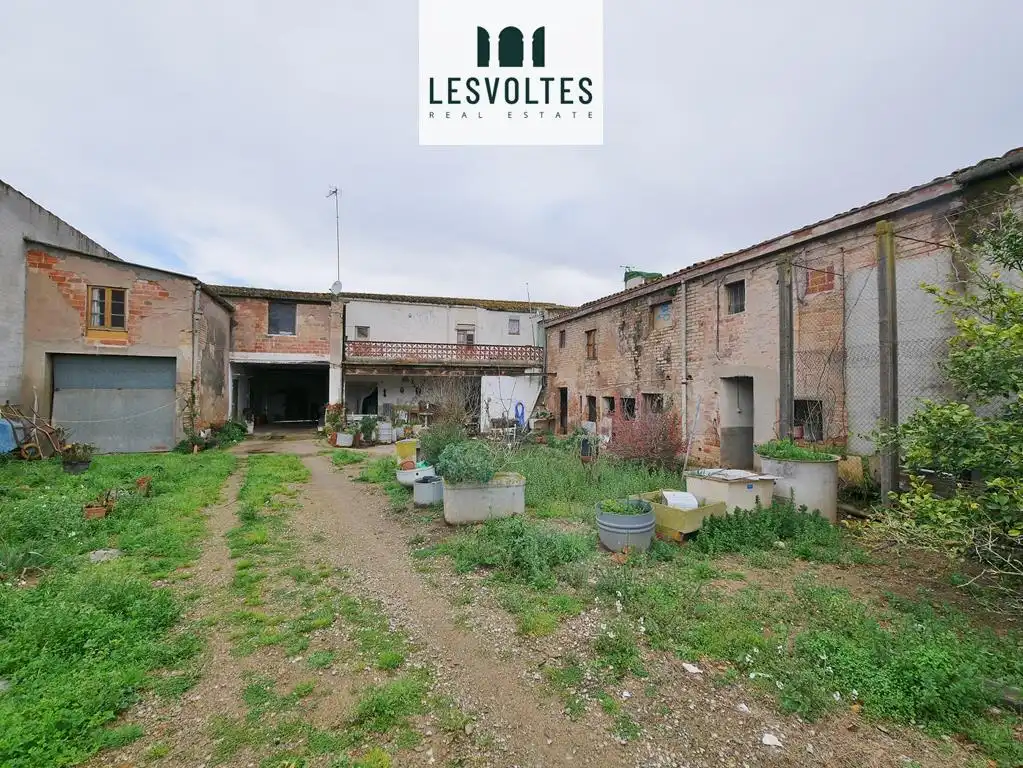 Casa o chalet en venta en Parlavà con Jardín privado, Terraza y Trastero