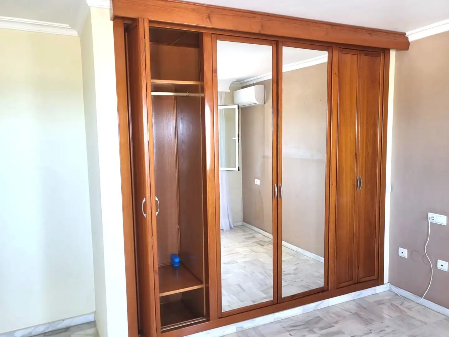 Habitación de Dúplex en venta en Rincón de la Victoria con Aire acondicionado, Terraza y Trastero