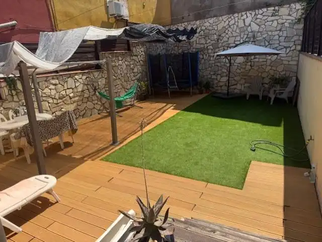 Terrassa de Casa adosada en venda en Barcelona amb Calefacció, Terrassa i Piscina