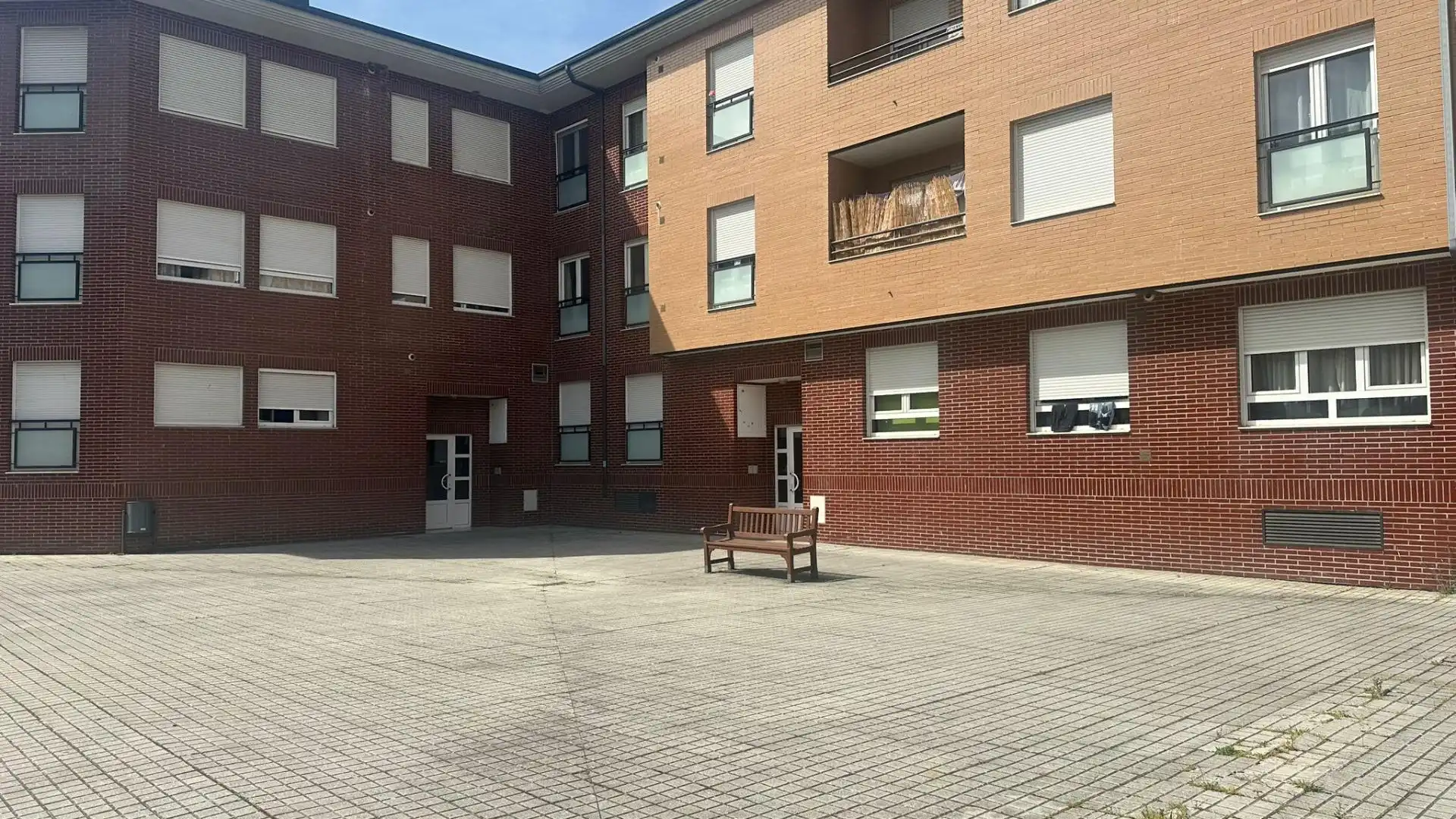 Vista exterior de Piso de alquiler en Ponferrada con Calefacción