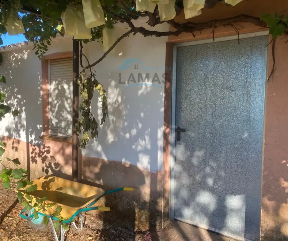 Exterior view of Country homes for sale in Saucedilla  with Air Conditioner, Storage room and Furnished