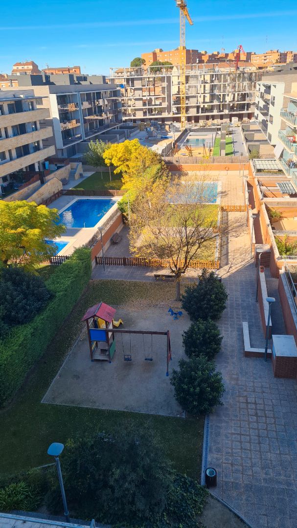 Piscina de Pis de lloguer en  Lleida Capital amb Aire condicionat, Calefacció i Forn