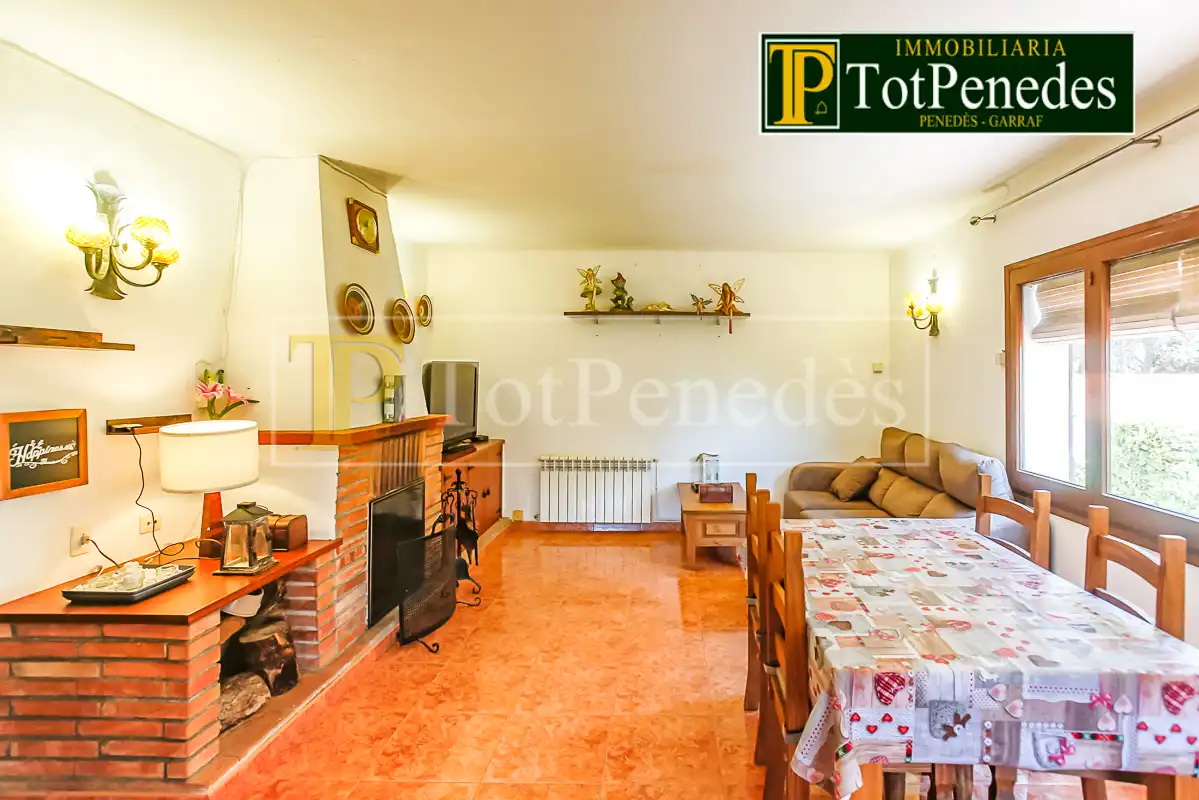 Wohnzimmer von Haus oder Chalet zum Verkauf in Querol mit Heizung, Privatgarten und Abstellraum