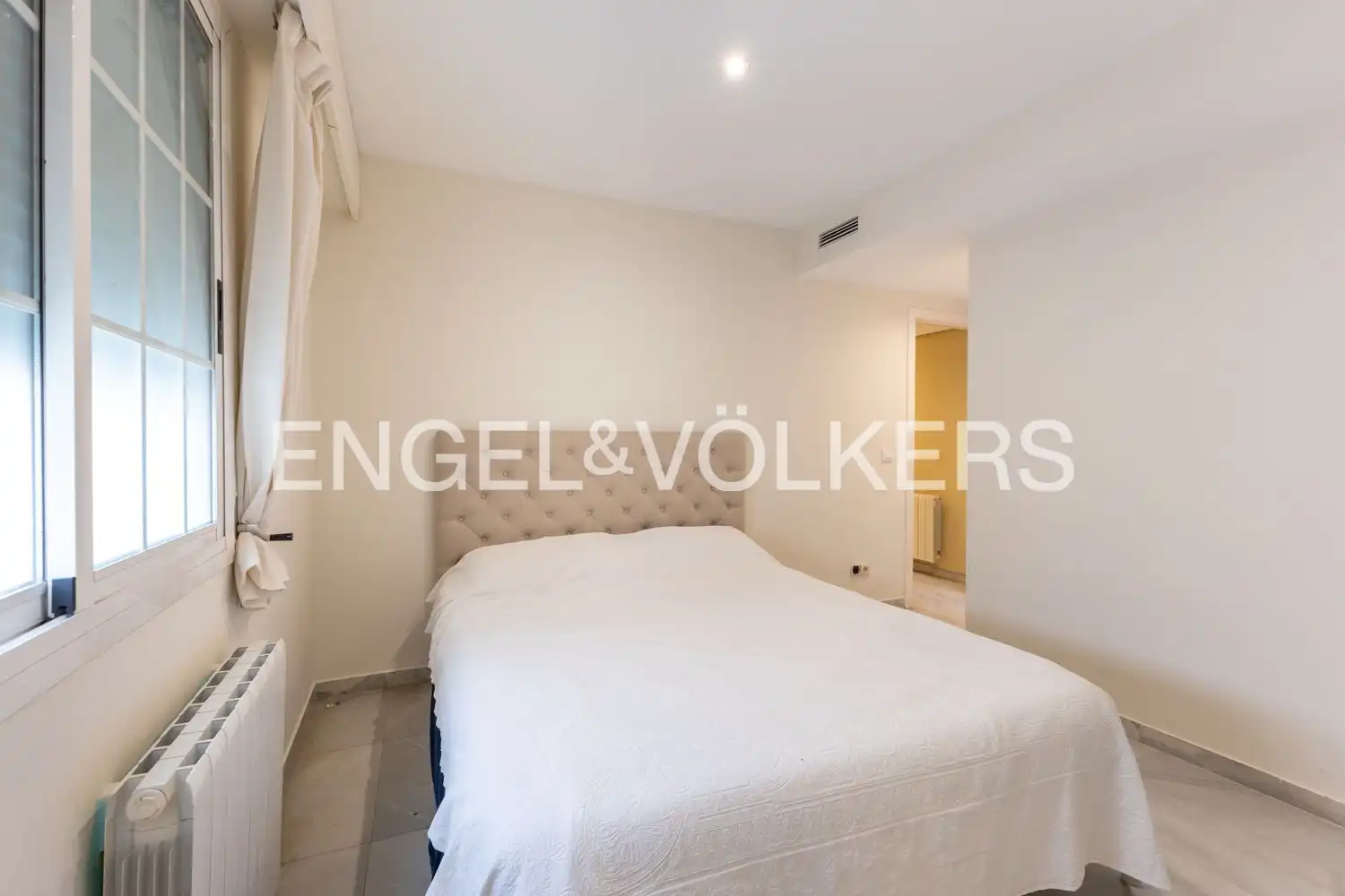 Habitación de Piso en venta en Valencia con Aire acondicionado, Calefacción y Trastero