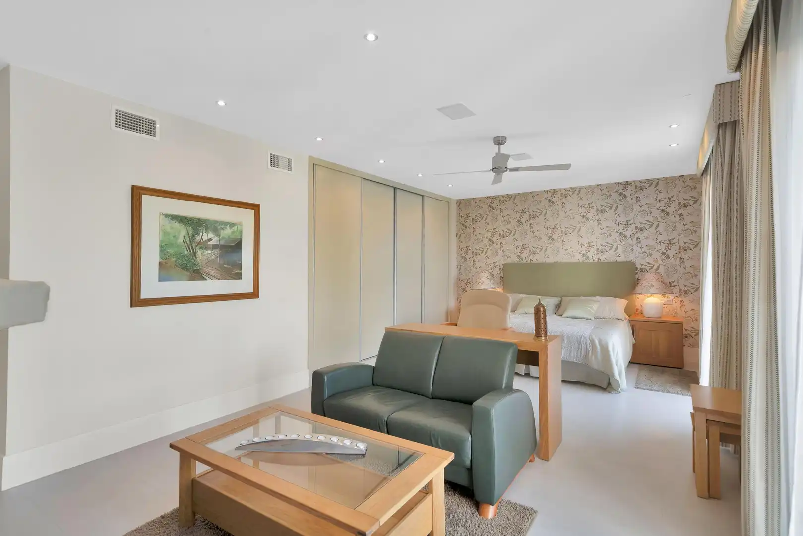 Habitación de Casa o chalet en venta en Marbella con Calefacción, Jardín privado y Terraza