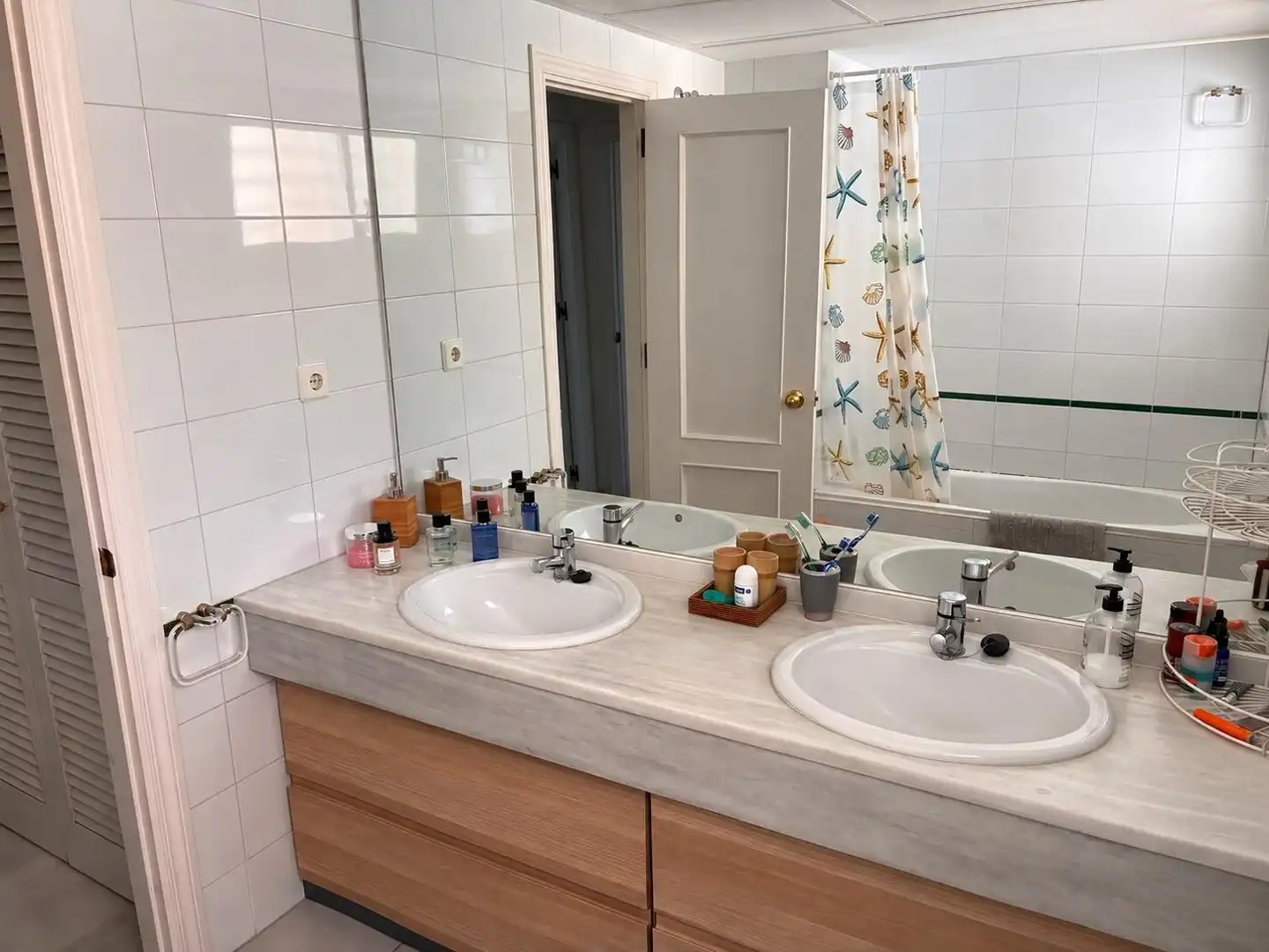 Bathroom of Flat for sale in Sevilla